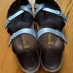 Birkenstock Women's silver Sandals